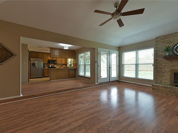 2nd image of 340 Anita Ave