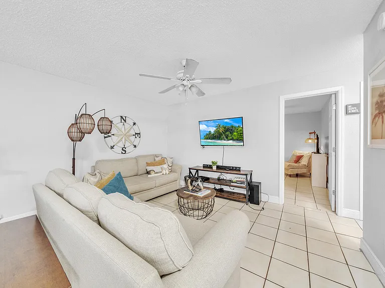 626 SW 14th Ave #205 — Photo 9