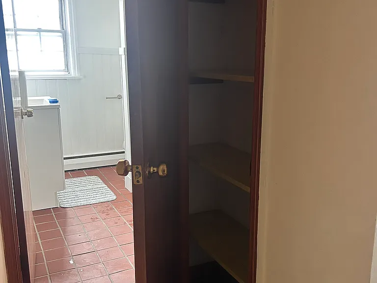 1346 Jefferson Ave #2 — Photo 13