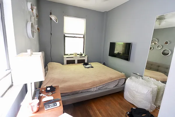 Rented by Spire Group | media 11