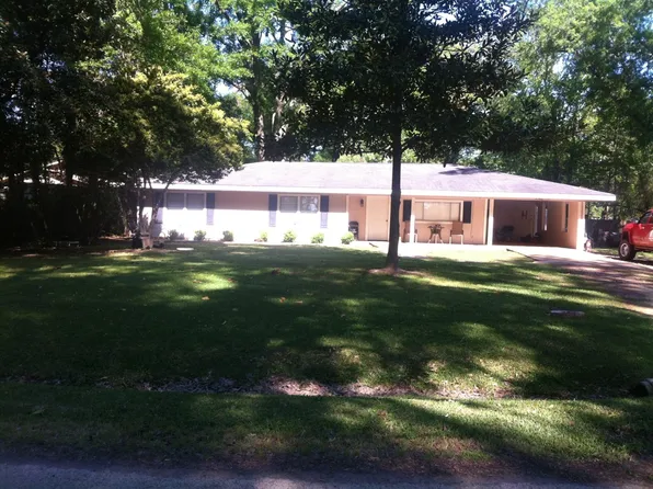 112 S 15th St, Oakdale, LA 71463