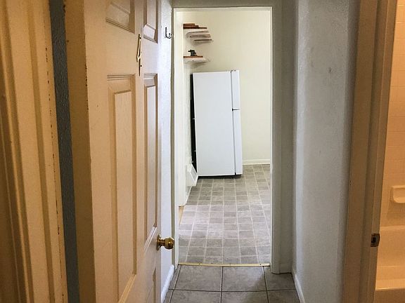 2nd image of 53 W Cedar Ave APT 4