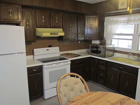 2nd image of 928 Alexander Cir
