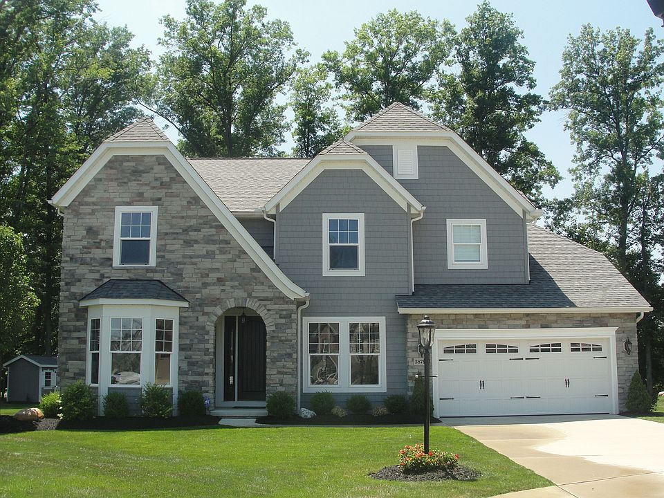 1st image of 38787 Bradford Ln