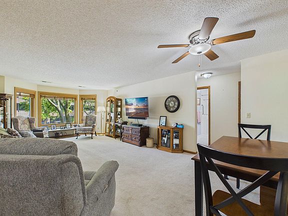 4th image of 32 11th Ave S APT 215