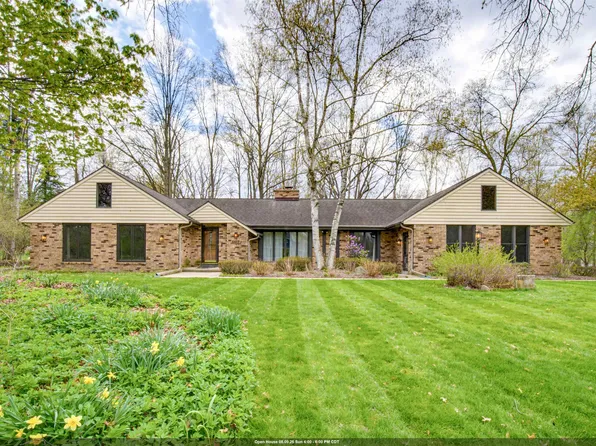 4417 Indian Trl, Green Bay, WI 54313