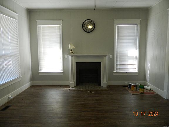 2nd image of 224 Caddo St