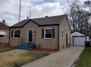111 Beverly Ln, Hobart, IN 46342