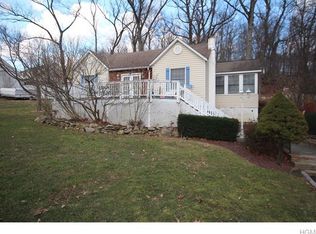 3166 Hollywood St, Mohegan Lake, NY 10547