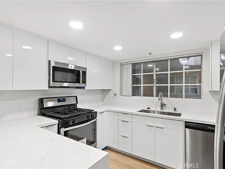 345 W Alameda Ave #104 — Photo 9