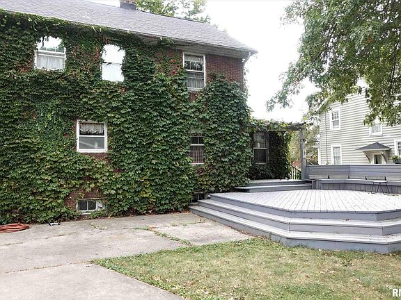 4th image of 1576 N Kellogg St