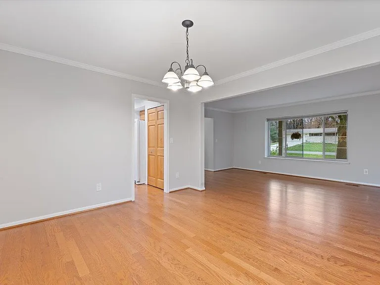 1291 Gettysburg Ct — Photo 4