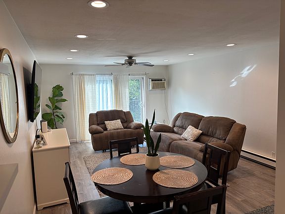 2nd image of 1743 Carmel Dr APT 7