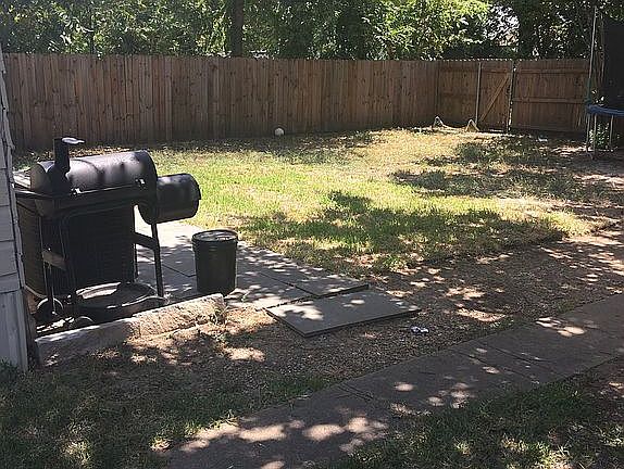 Part back yard