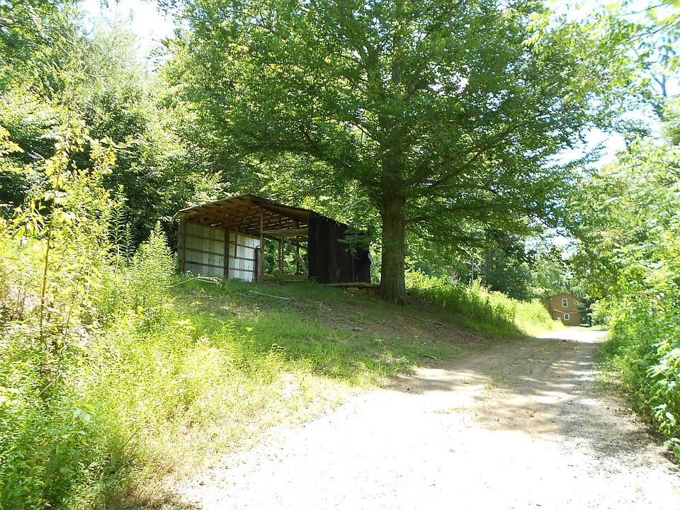 2nd image of 2983 Grancer Rd