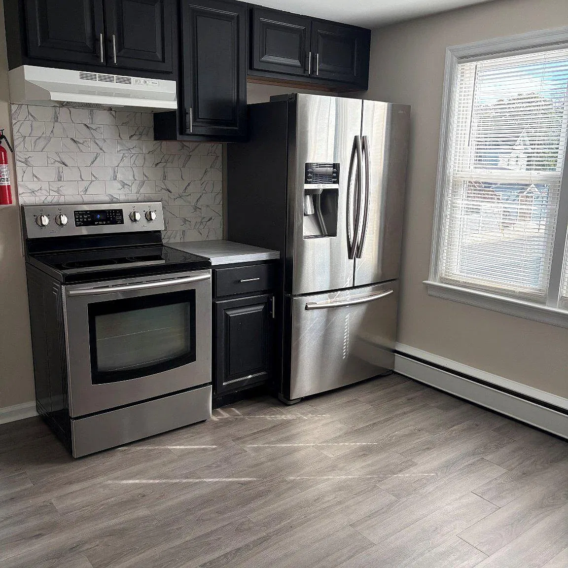2 bed, 1.0 bath, $1,500 — Photo 2