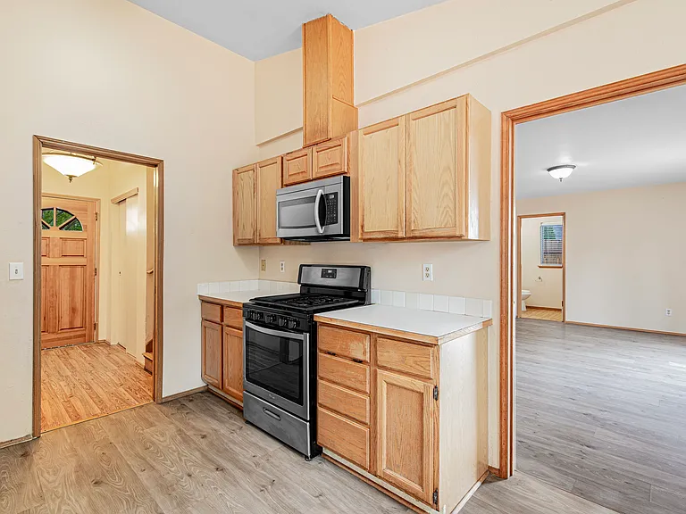 29 Hylebos Ave — Photo 11