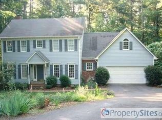 8701 Drew Ln, Chapel Hill, NC 27516