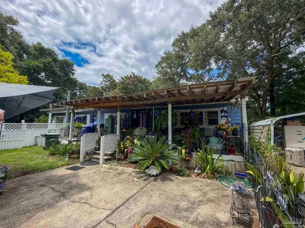 8529 Stockdale Ave, Pensacola, FL 32514