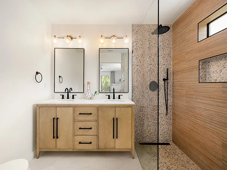 4117 W Avenue 42 — Photo 12