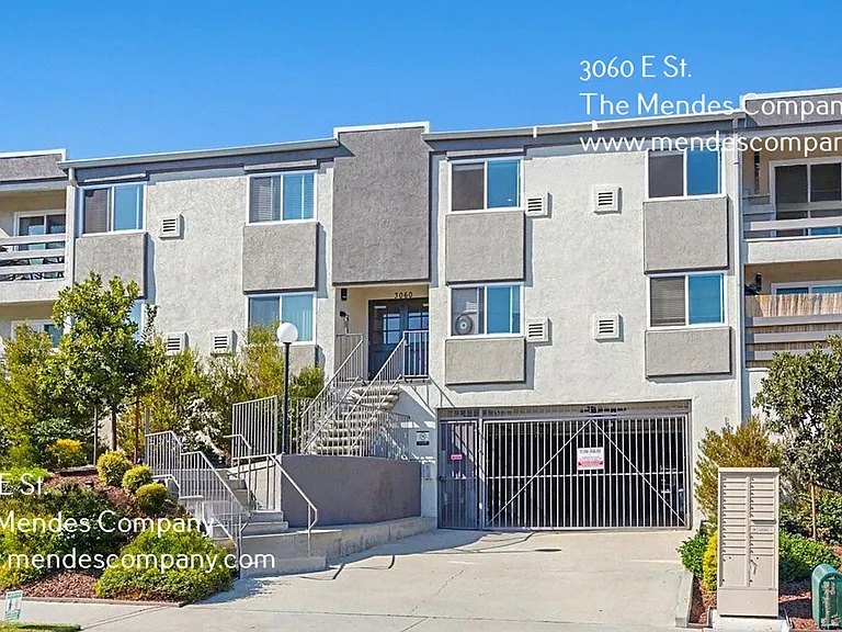 3060 E St #17 — Photo 4