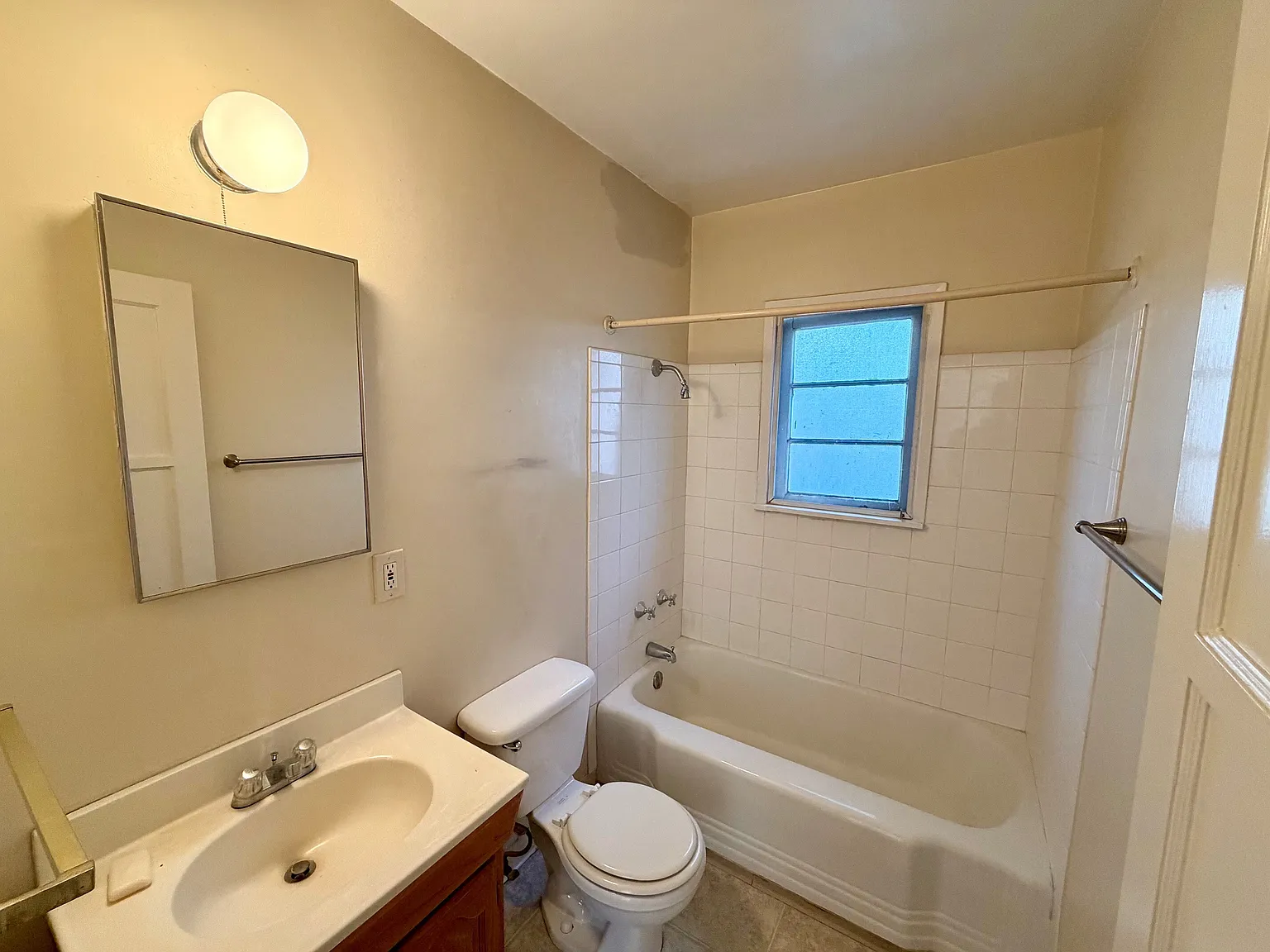800-804 Orange Grove (396) — Photo 2
