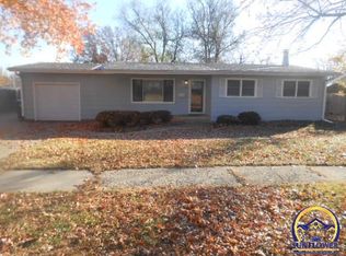 2322 SW Prairie Rd, Topeka, KS 66614