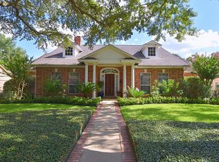 10027 Inwood Dr, Houston, TX 77042