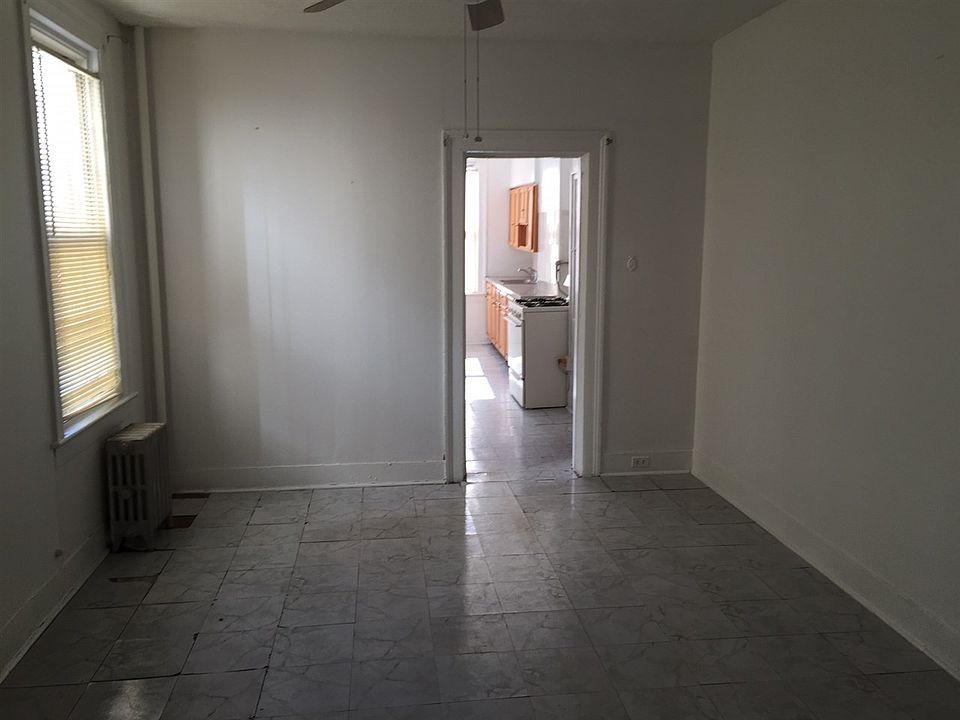 2nd image of 37 Thorne St APT 2