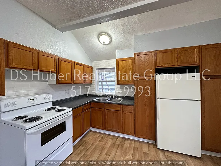 813 N Jenison Ave — Photo 7