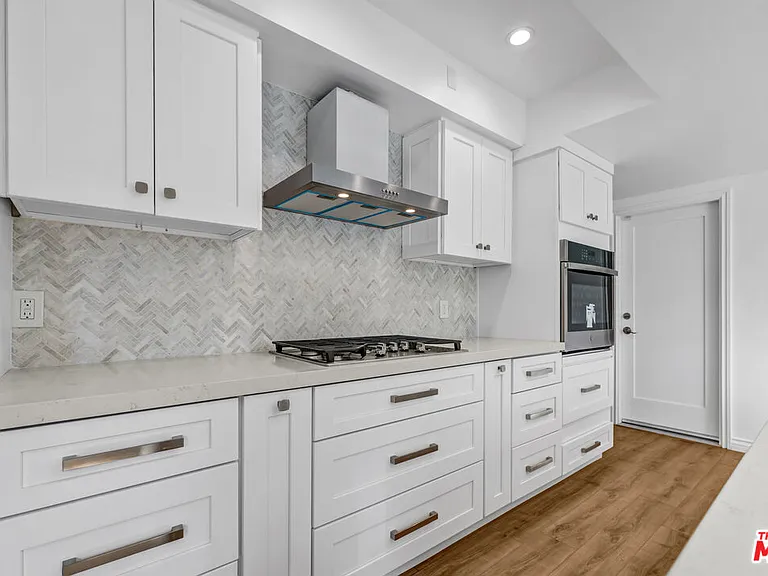 1801 Buckingham Rd — Photo 14