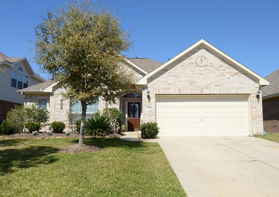 1st image of 20797 Oakhurst Park Dr
