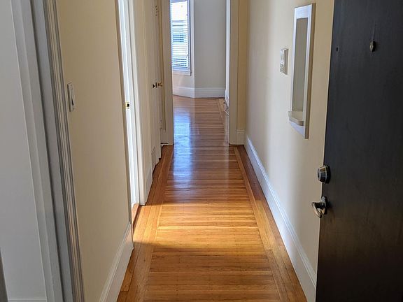 3rd image of 1545 Lombard St