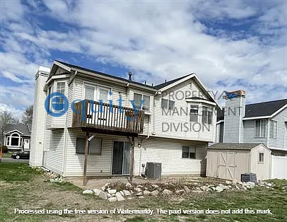 7661 S 520 E — Photo 4
