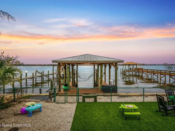 801 Grandview Dr, Merritt Island, FL 32952