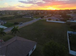 1111 SW 1st St, Cape Coral, FL 33991