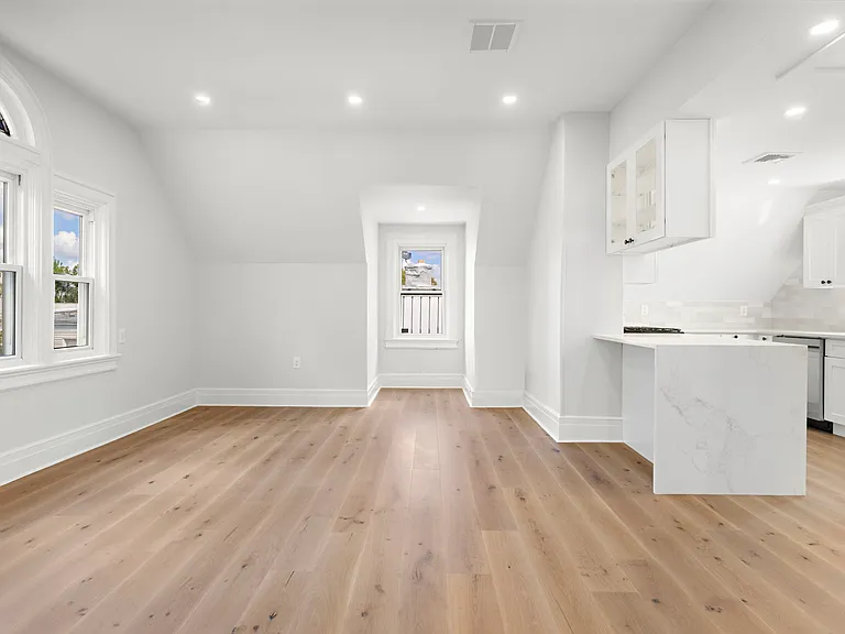 140 Shippen St #3 — Photo 8