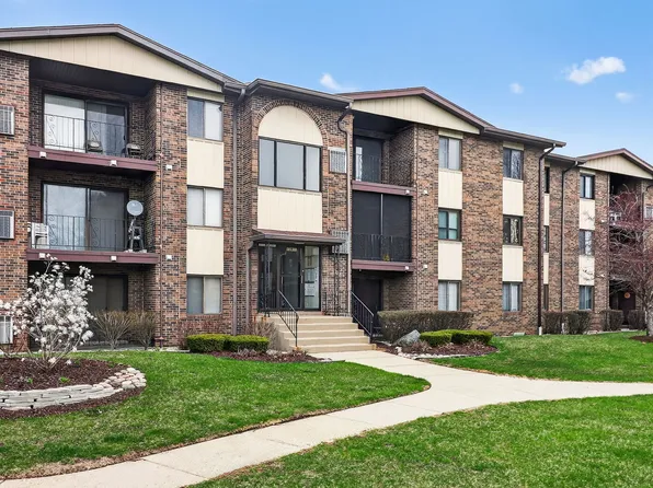 13911 Laramie Ave APT 122, Crestwood, IL 60418
