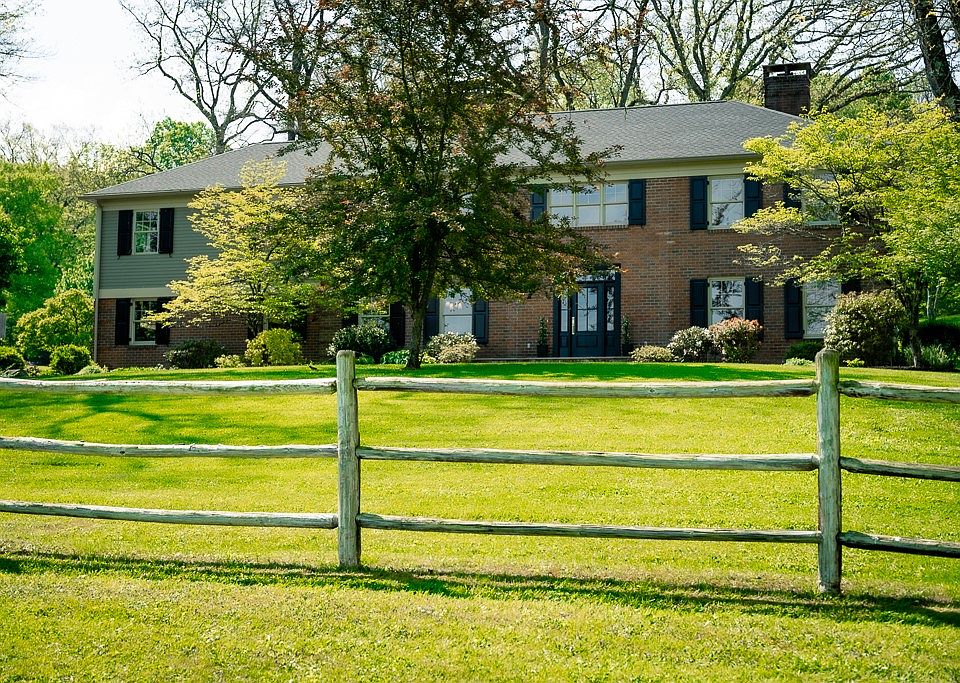 1st image of 234 Strawberry Ln