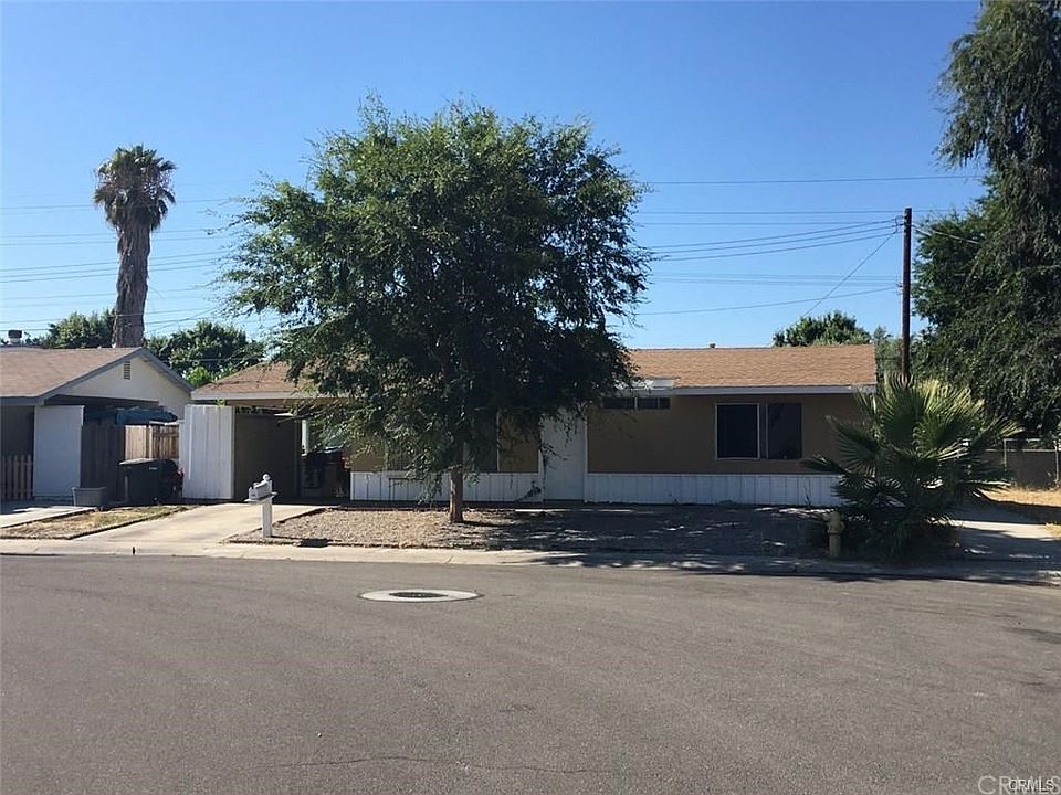 1st image of 350 Crystal Dr