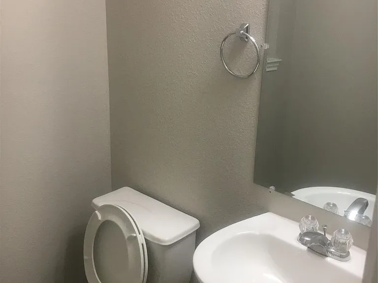 18102 Rexine Ln — Photo 32