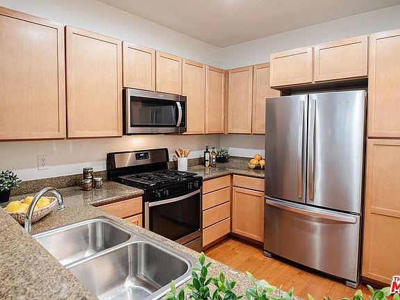 2nd image of 6400 Crescent Park E APT 110