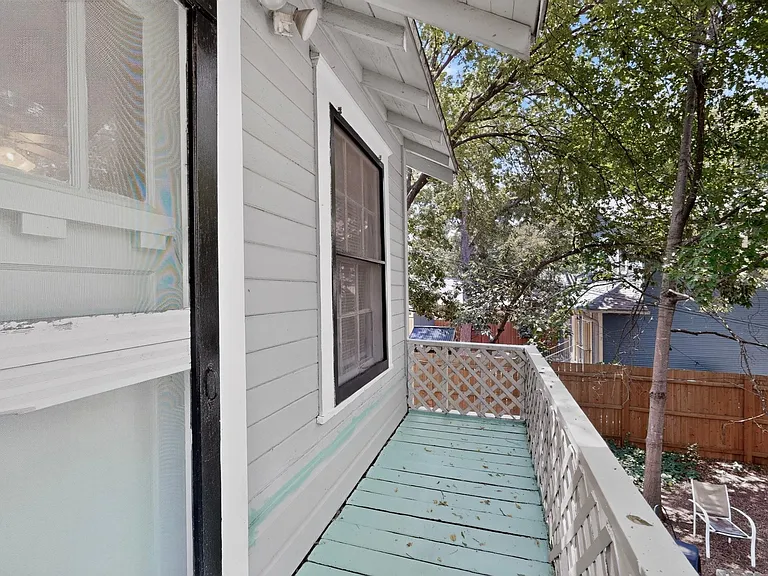 4205 Avenue B #GARAPT — Photo 24