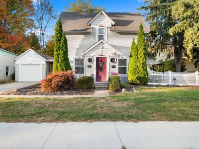 735 E Huron St, Milford, MI, 48381