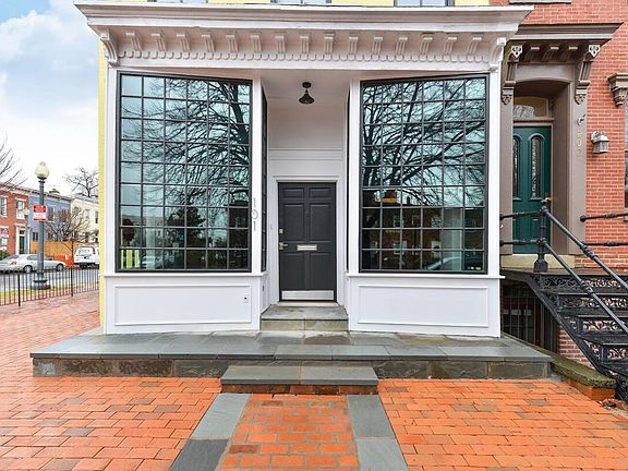 4th image of 503 Independence Ave SE #301