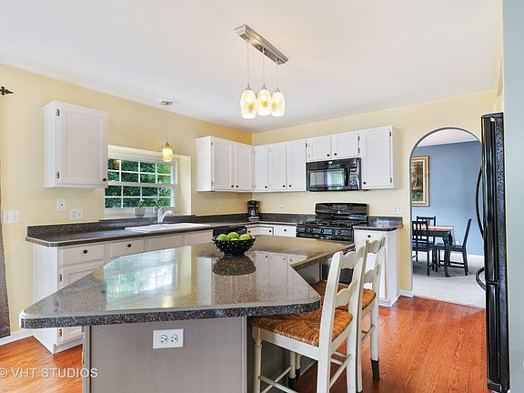 5th image of 853 Tylerton Cir