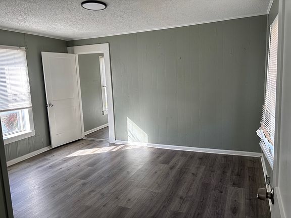5th image of 213 Haywood St