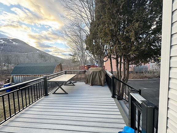 3rd image of 7721 Main St