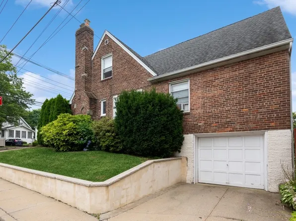 50-06 Marathon Parkway image 14 of 16