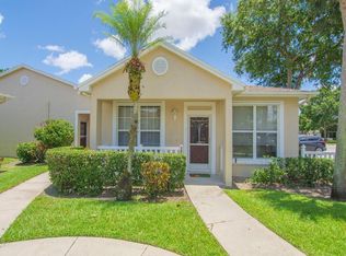 567 NW San Remo Cir, Port Saint Lucie, FL 34986